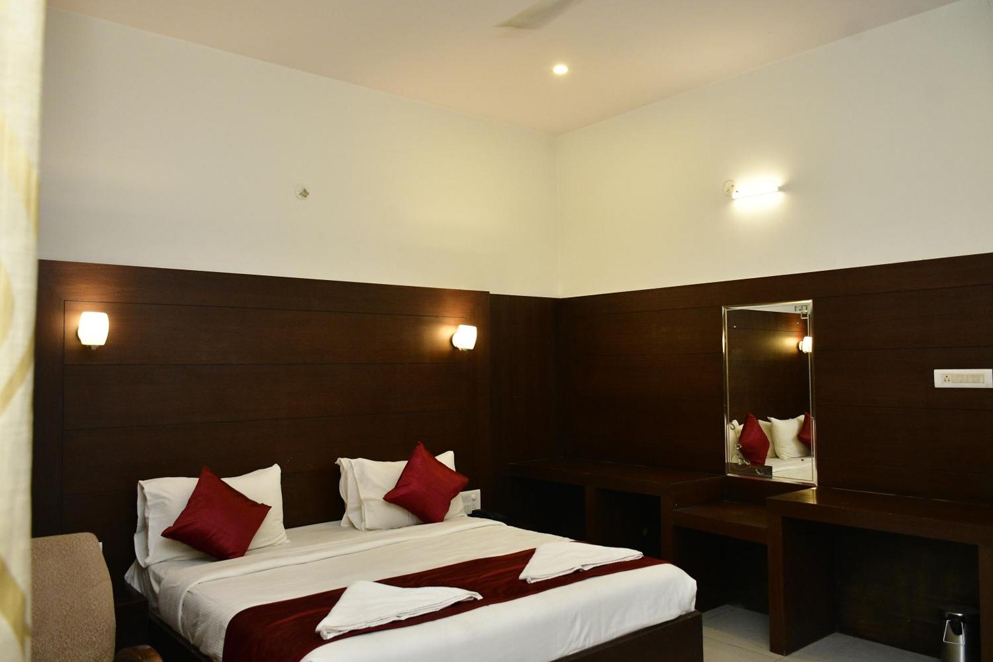 Nijaguna Resorts Chamrajnagar Exterior photo